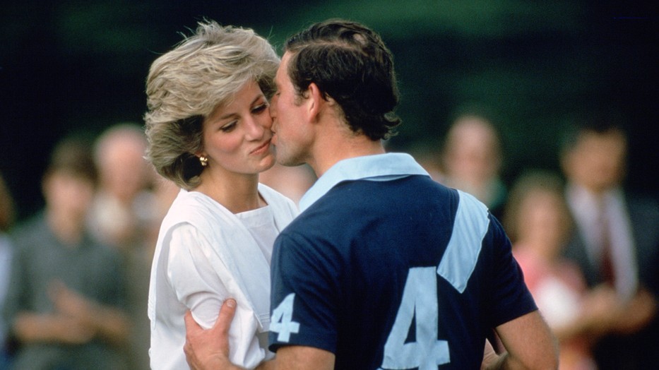 Károly király lányra vágyott, mielőtt Harry herceg megszületett, Diana hercegné viszont pontosan tudta, hogy fiút vár