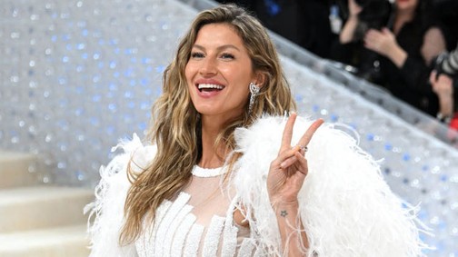Gisele Bündchen mesébe illő Hófehérkeként tündököl a Met-gálán