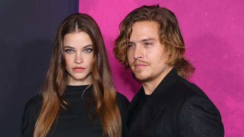 Palvin Barbara kísértetiesen gyönyörű ruhában hódított a vörös szőnyegen, férje büszkén pózolt a magyar szuper modell mellett