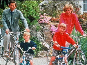 Kiderült Vilmos és Harry herceg kedvenc gyerekkori karácsonyi tradíciója