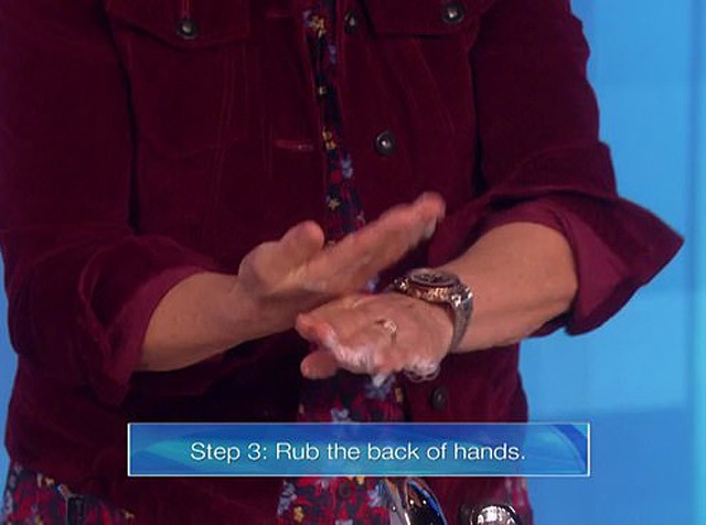 Ellen DeGeneres megtanít, hogyan moss kezet, hogy ne kapd el a koronavírust