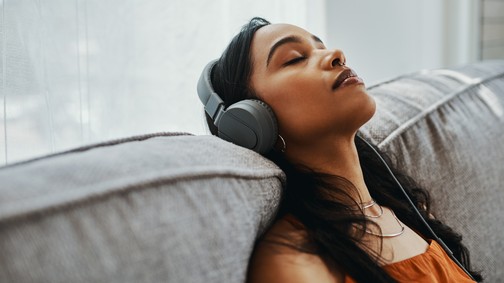 Gyakran hallgatsz szomorú zenéket? Így hat rád valójában