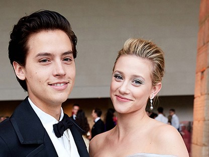 Már megint? A Riverdale sztárjai, Lili Reinhart és Cole Sprouse állítólag ismét szakítottak