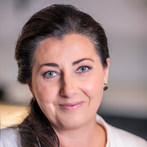 Bezselics-Békési Ildikó