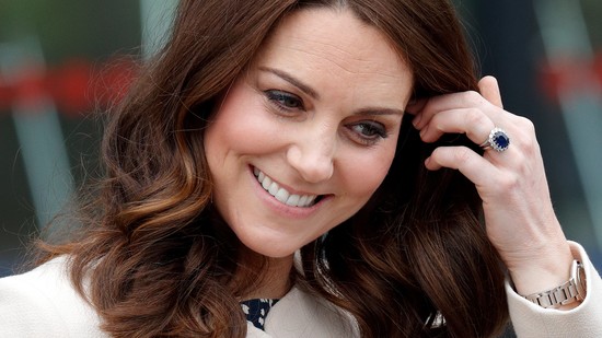 Katalin hercegné eljegyzési gyűrűjének elképesztően romantikus története van
