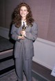 Julia Roberts Armani tervezésben vette át az Acélmagnóliákban játszott szerepéért neki ítélt Golden Globe-díjat 1990-ben