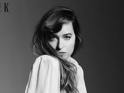 Hú, Dakota Johnson nagyon rizikós fotókon villant