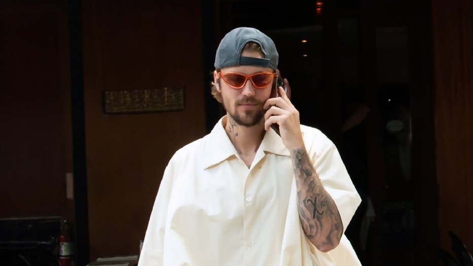 Justin Bieber házassága lehet válságban, azért fest legújabb képein teljesen máshogy?