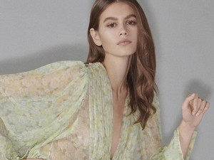 Kaia Gerber haja rövidebb mint valaha: édesanyja tökéletes hasonmása lett
