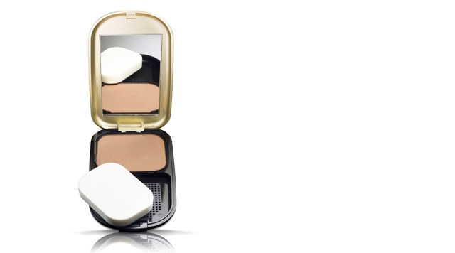 Facefinity Compact púderalapozó MAX FACTOR 4990 Ft