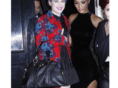 Kelly Osbourne egymillió dolláros manikűrben