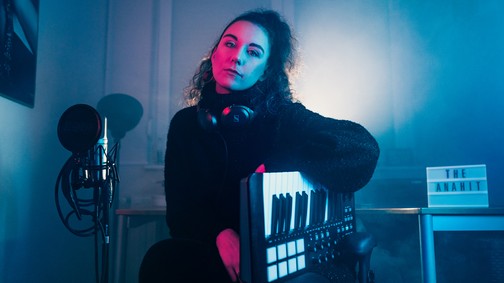 Egyszerre sokkoló és reménykeltő a dal, ami arra szólítja fel a nőket, hogy merjenek felszólalni a bántalmazók ellen