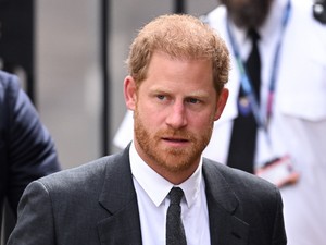 Ez az ok, amiért a Korona színésze és Harry herceg nem állnak szóba egymással