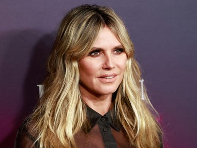 Az 52 éves Heidi Klum egy szál bugyiban pózol, forró videójától azonnal zavarba jössz