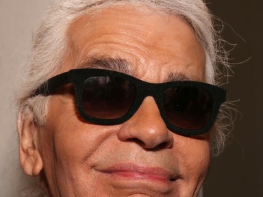 Hány éves a kapitány? - Most két évet fiatalodott Lagerfeld