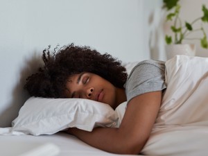 Nagyobb bajt is jelezhet, ha hangosan horkolsz éjszaka, innen tudhatod, hogy orvoshoz kell fordulnod