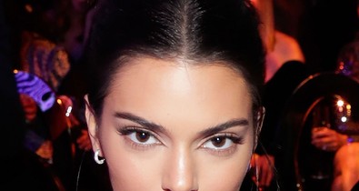 Ezt nem gondoltuk volna! Kendall Jenner vele ápolja a legjobb kapcsolatot a családból