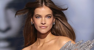 Palvin Barbara halloweeni szettjétől leesik az állad, dögös cicaként hódított a magyar modell