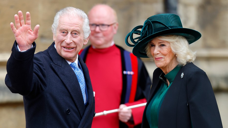 A királyi család 3 női tagja ruhájával üzent a világnak