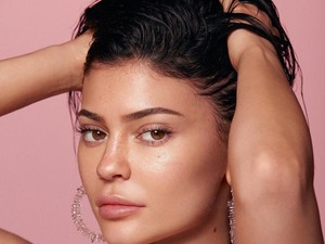 Bréking! Kylie Jenner bőrápolási márkája, a Kylie Skin kapható lesz a Douglasban!
