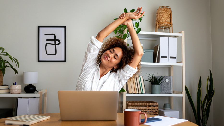 Ezek a látszólag ártalmatlan szokások alattomosan rongálják az ízületeidet és izmaidat