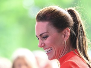 Katalin hercegné elegáns kabátruhájától elállt a szavunk