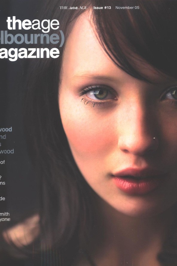 Emily Browning drámai átalakulása: 2005-ben, tinilányként még hosszú hajjal egy ausztrál magazin címlapján.