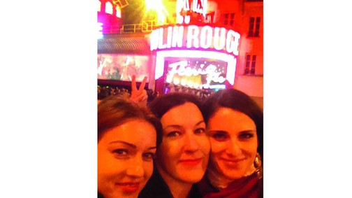 Párizs két született GLAMOUR-lánnyal