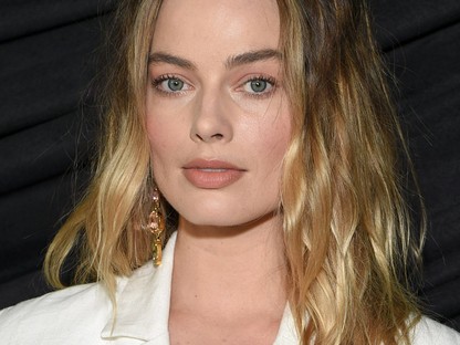 Van az a szett, ami még Margot Robbie-nak sem áll jól