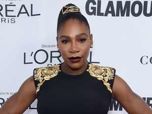 ÁLLJ! Serena Williams kristályokkal kirakott menyasszonyi Nike cipőjét LÁTNOD KELL