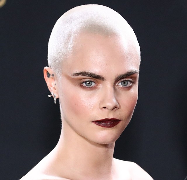 Cara Delevingne kopaszon az MTV Movie díjátadón