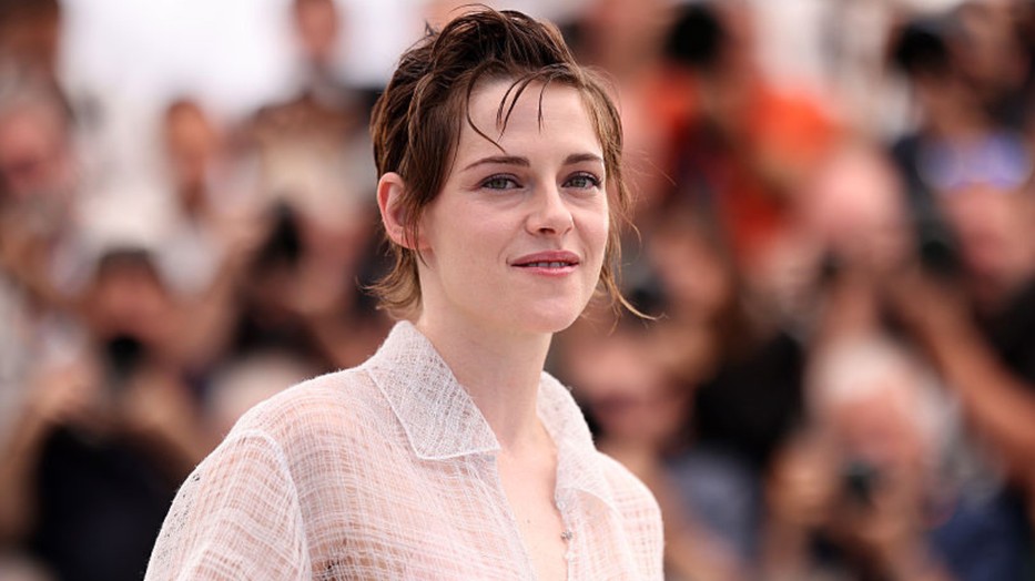 Kristen Stewart Chanel meztelenruhában tarolt a vörös szőnyegen