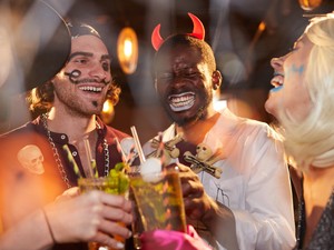 Kísérteties és gyönyörű: ilyen változásokon mentek át a halloween jelmez trendek az elmúlt 150 évben