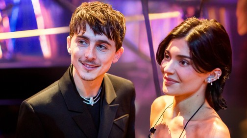 Kylie Jenner és Timothée Chalamet a Coachellán csókcsatázott, ettől garantáltan zavarba jössz