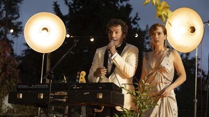 A nyár utolsó napja választ ad a kérdésre: a pároknak az egybekelést vagy a különválást kellene megünnepelniük?