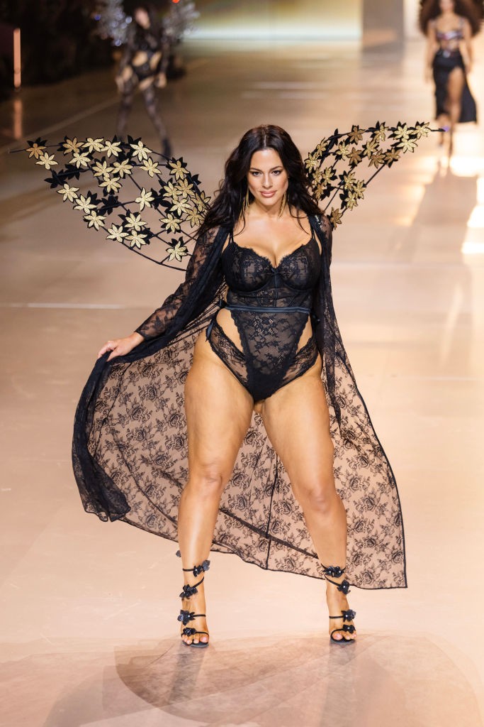 10 álomszép szett a Victoria's Secret Fashion Show kifutójáról