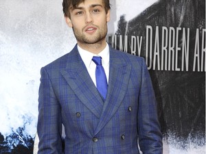A hét legstílusosabb pasija: Douglas Booth