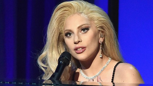 Na, kit jegyeztek el? Lady Gagát!