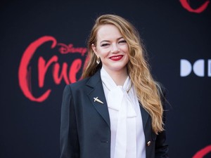 Emma Stone visszatért a vörös szőnyegre egy fantasztikus Louis Vuitton összeállításban