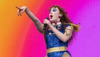 Mégis ki az a Chappell Roan, akit nem érdemes kihagyni a Szigeten?