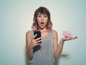 Lehet, hogy mérgező kapcsolatban élsz, és még csak nem is tudsz róla - ilyen az élet egy gazdasági bántalmazó mellett