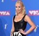 Iggy Azalea szerint a mellműtét előtt csak mellbimbója volt, de melle nem, így aztán hidegen hagyja, ha bárki kritizálja