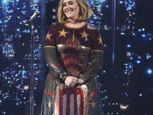 Adele megpróbált twerkelni! A végeredmény nagyon cuki!