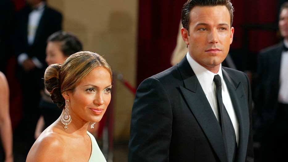Jennifer Lopez és Ben Affleck 2003-ban eljegyzésük után az Oscar-gálán