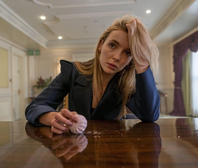 5. Villanelle - Megszállottak viadala * A női pszichopatákról se feledkezzünk meg. A Megszállottak viadala című szériában Jodie Comer egy egészen elképesztő karaktert alakít. Villanelle egy bérgyilkos, aki bárkit megöl, aki az útjába áll, és mindezt a úgy teszi, mintha ez lenne a világ legtermészetesebb dolga. 