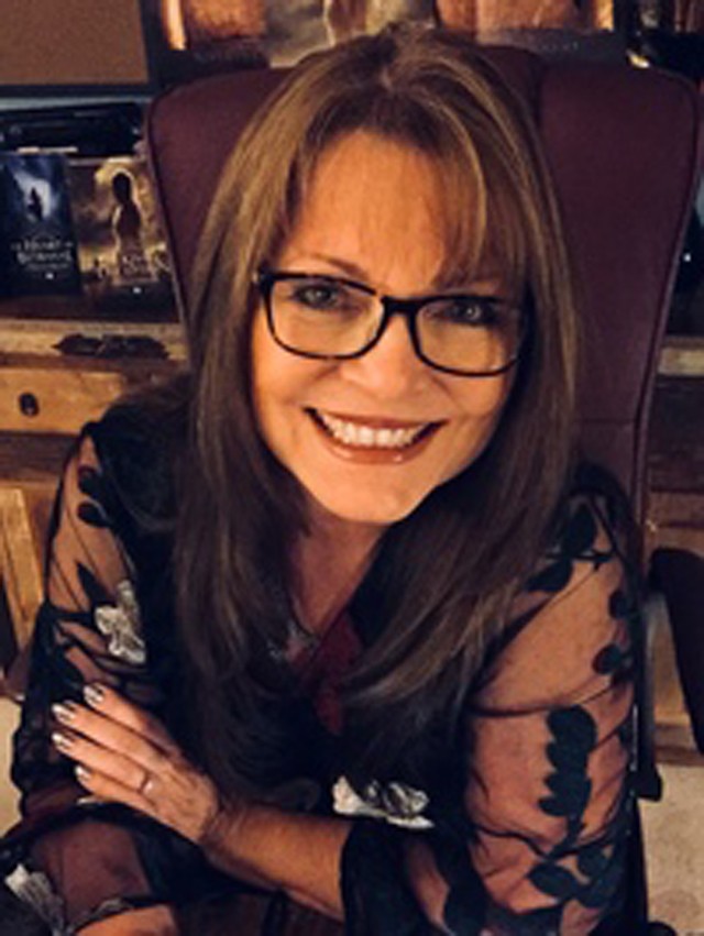 Interjú Mary E. Pearsonnal az írólétről, erős női karakterekről