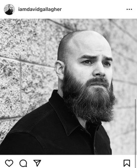 A ma 39 éves David Gallagher igencsak eltűnt a reflektorfényből, a közösségi médiában is csak ritkán láttatja magát. Van egy kislánya, aki most 6 éves.