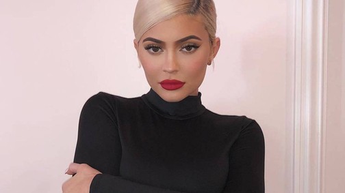 Azonnal megrendeljük: Kylie Jenner szemüvege meglepően hordható és szokatlanul olcsó