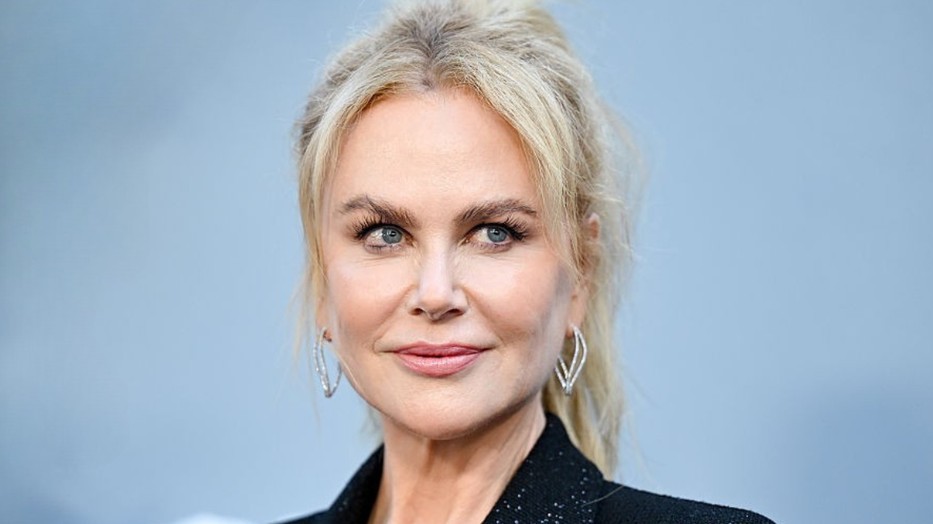Nicole Kidman a vörös szőnyegen szabadította fel a melleit