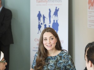 Fickándozik a baba Kate Middleton hasában